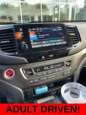 Platinum White Pearl 2023 Honda Passport AWD TrailSport