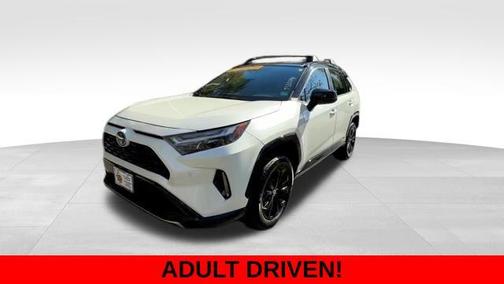2022 Toyota RAV4 Hybrid SE