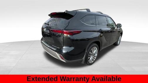 Midnight Black Metallic 2024 Toyota Highlander Platinum