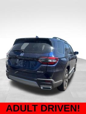 Obsidian Blue Pearl 2025 Honda Pilot Touring 8-Passenger