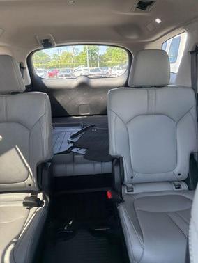 Obsidian Blue Pearl 2025 Honda Pilot Touring 8-Passenger