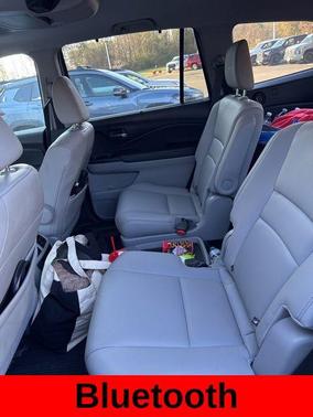 2022 Honda Pilot Touring 8-Passenger
