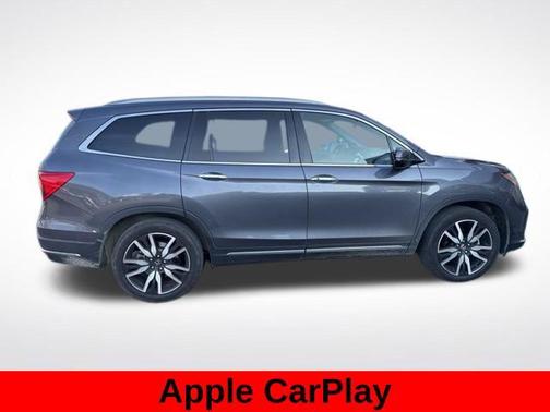 2022 Honda Pilot Touring 8-Passenger