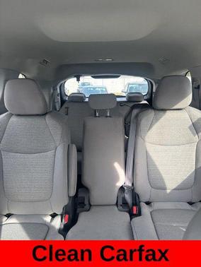 2023 Toyota Sienna LE