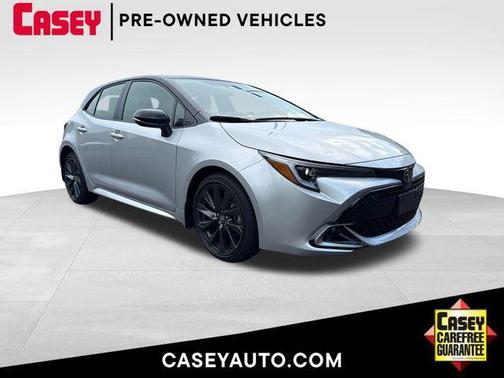 Classic Silver Metallic/Midnight Black Metallic 2025 Toyota Corolla XSE
