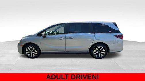 Silver 2025 Honda Odyssey EX-L