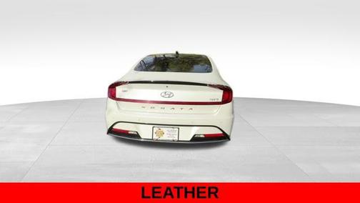 2020 Hyundai SONATA Hybrid Limited