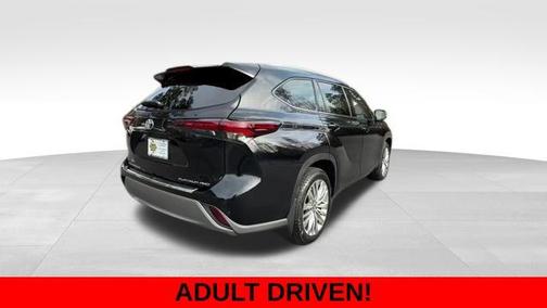 2024 Toyota Highlander Platinum
