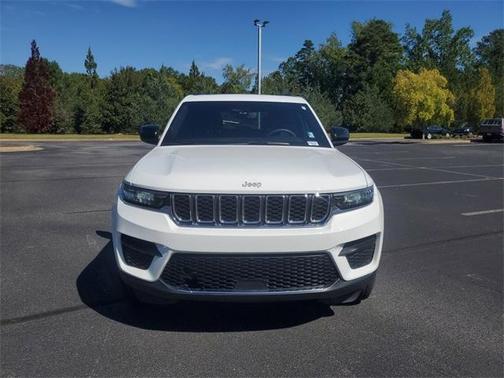 2024 Jeep Grand Cherokee Laredo