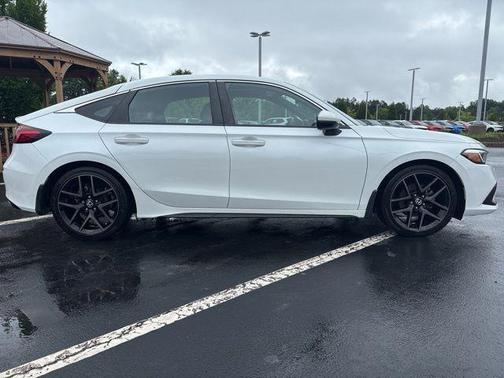Platinum White Pearl 2022 Honda Civic Sport Touring