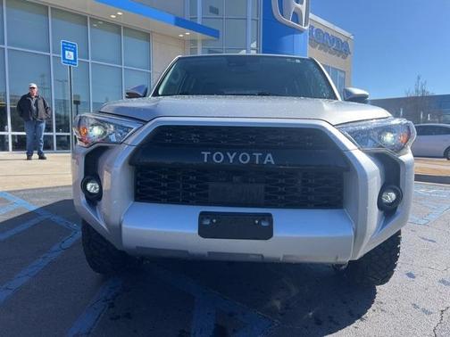 2022 Toyota 4Runner SR5 Premium