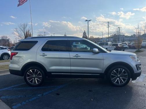 2017 Ford Explorer Platinum