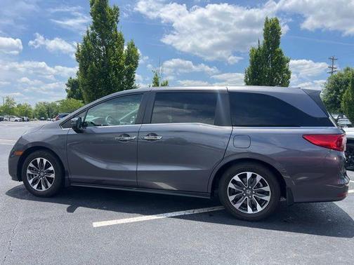 Modern Steel Metallic 2024 Honda Odyssey EX-L
