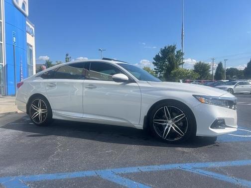 2022 Honda Accord Touring 2.0T