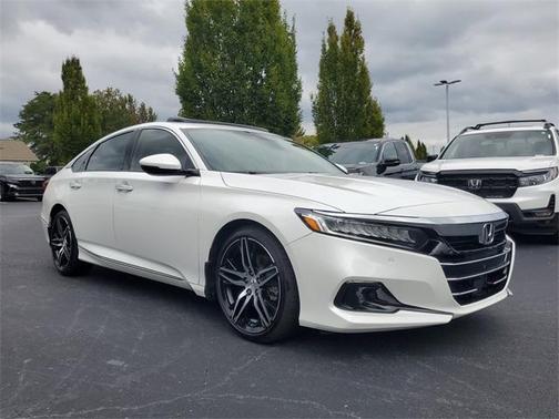 2022 Honda Accord Touring 2.0T
