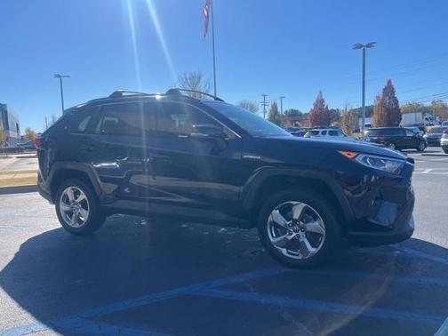 2021 Toyota RAV4 Hybrid XLE Premium