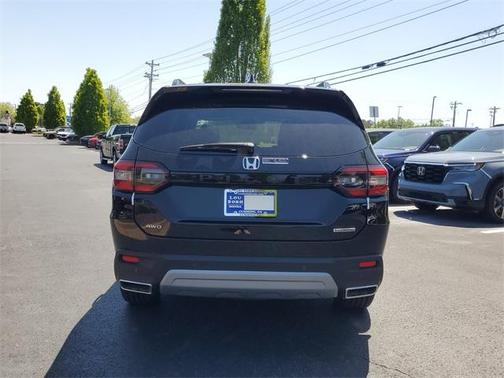 2025 Honda Pilot Touring