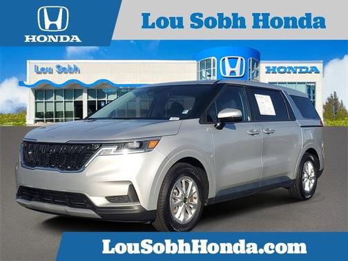 2023 Kia Carnival LX