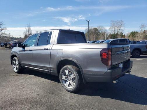 Modern Steel Metallic 2026 Honda Ridgeline RTL