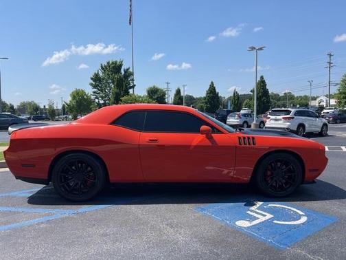 2009 Dodge Challenger SRT8