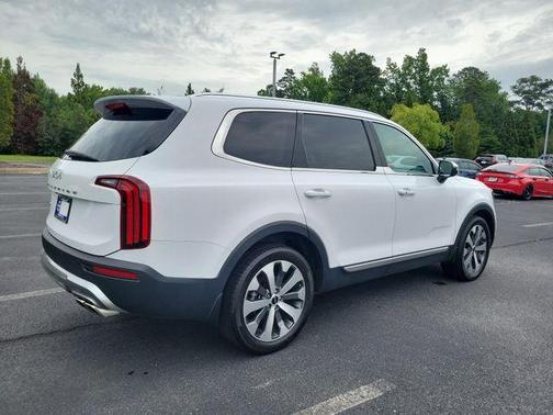 Glacial White Pearl 2022 Kia Telluride EX