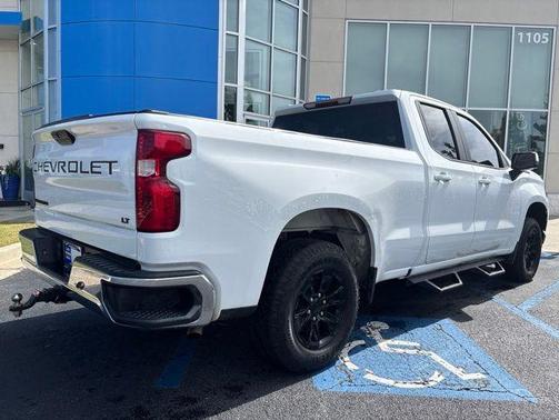 Summit White 2019 Chevrolet Silverado 1500 LT