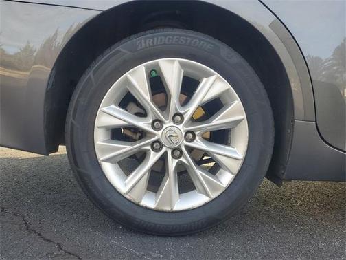 2013 Lexus ES 300h Base