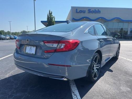 2022 Honda Accord Hybrid Touring