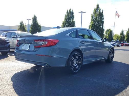 2022 Honda Accord Hybrid Touring