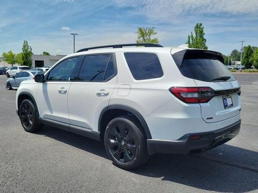 Platinum White Pearl 2026 Honda Pilot Black Edition