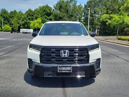 Platinum White Pearl 2026 Honda Pilot Black Edition