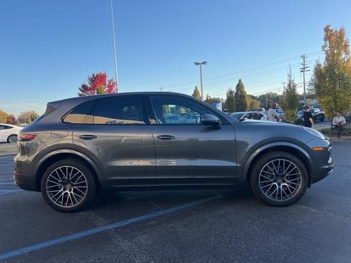 2019 Porsche Cayenne Base