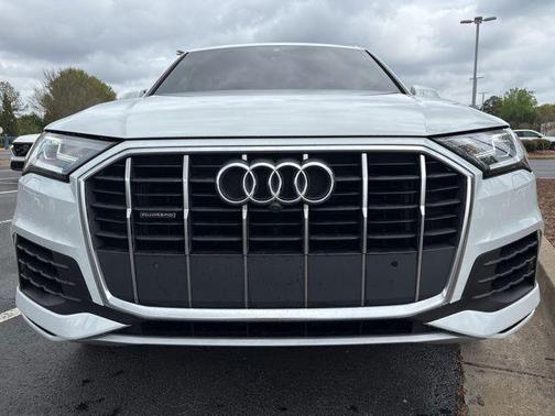 Glacier White Metallic 2020 Audi Q7 55 Premium Plus