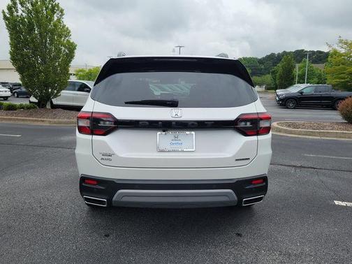 Platinum White Pearl 2025 Honda Pilot Touring