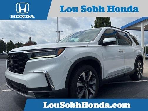Platinum White Pearl 2025 Honda Pilot Touring