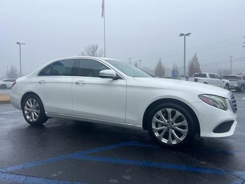 2017 Mercedes-Benz E-Class E 300