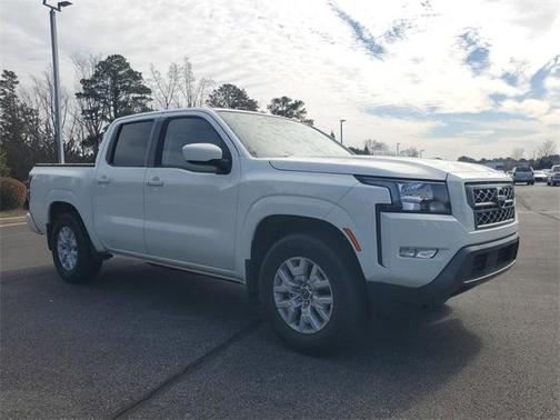 2024 Nissan Frontier SV