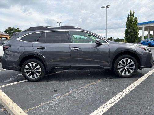 Magnetite Gray Metallic 2024 Subaru Outback Touring XT