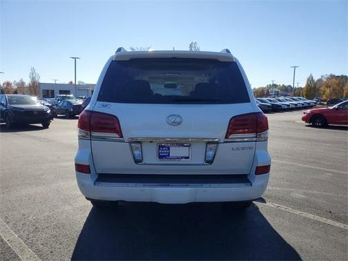 2014 Lexus LX 570 Base