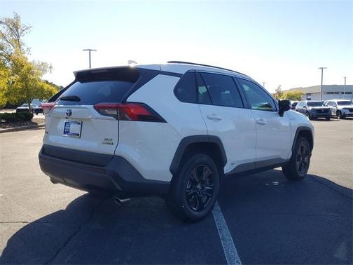 2020 Toyota RAV4 Hybrid XLE