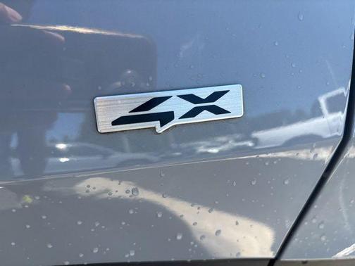 Wolf Gray 2024 Kia Sportage X-Line