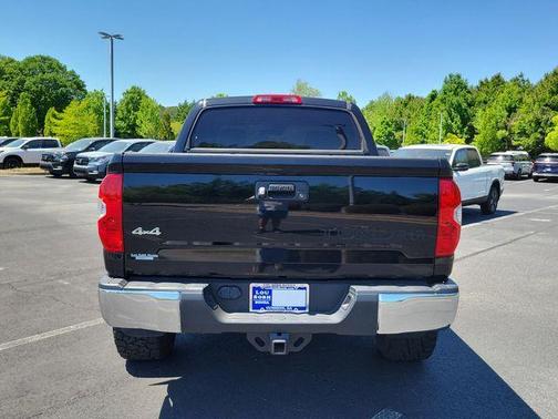 Midnight Black Metallic 2019 Toyota Tundra SR5