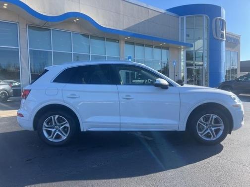 2018 Audi Q5 2.0T Premium Plus