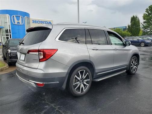 2019 Honda Pilot Touring 7-Passenger