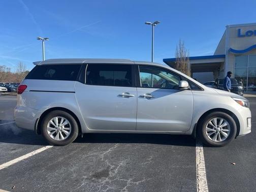 2018 Kia Sedona LX