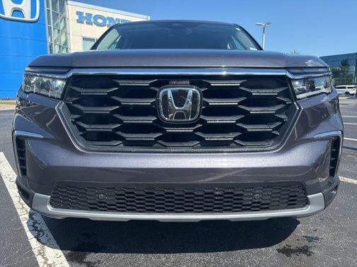 Modern Steel Metallic 2025 Honda Pilot EX-L