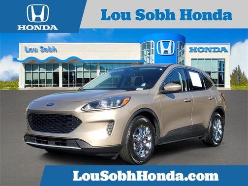 2020 Ford Escape SE