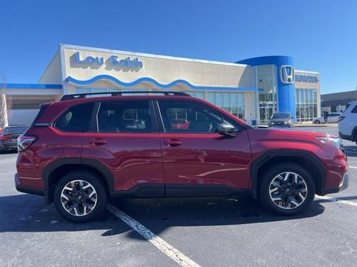 2025 Subaru Forester Premium