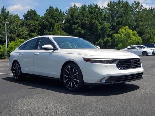 2025 Honda Accord Hybrid Touring