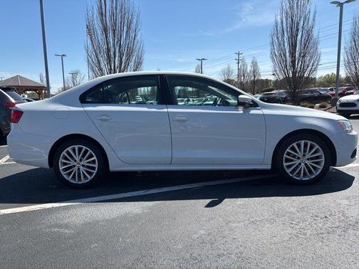 Candy White 2014 Volkswagen Jetta SEL